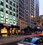 Courtyard Chicago Downtown/River North - Chicago IL