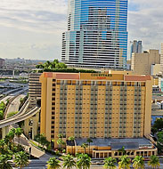 Courtyard Miami Downtown - Miami FL