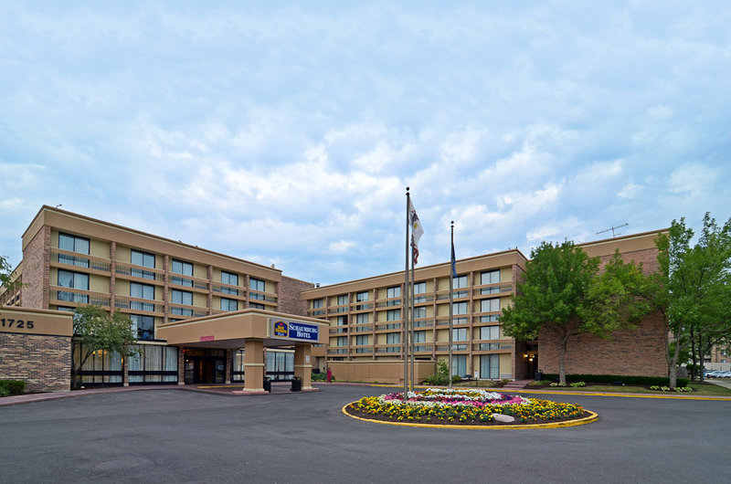 Best Western Plus Schaumburg Hotel & Conference Center - Schaumburg Illinois