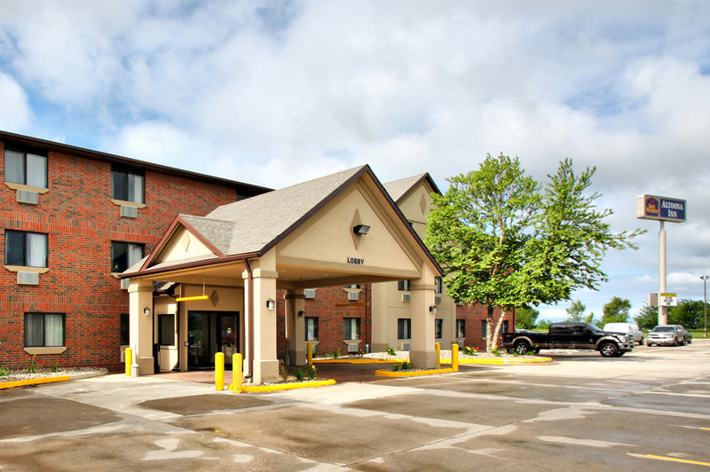 Best Western Plus Altoona Inn - Altoona Iowa