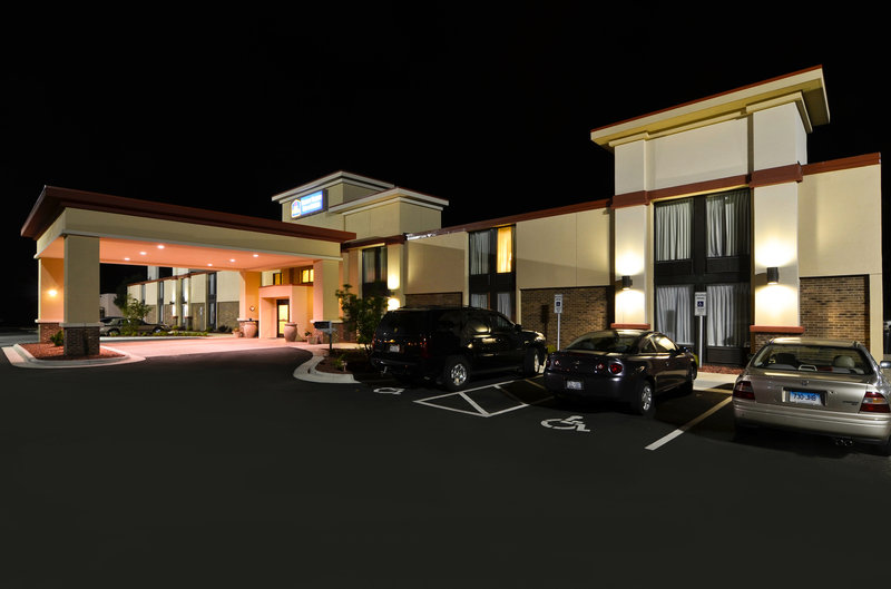 Best Western Yadkin Valley Inn & Suites - Jonesville North Carolina