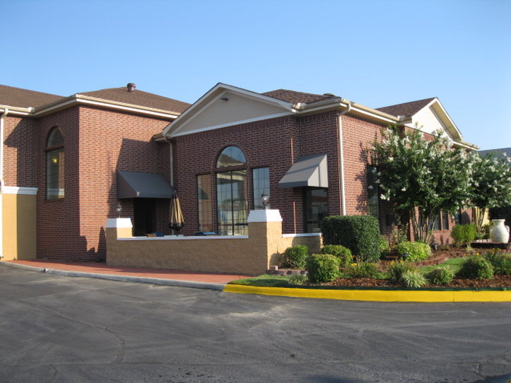 Best Western Plus Lonoke Hotel - Lonoke Arkansas