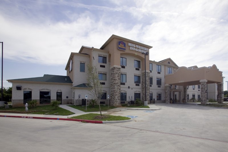 Best Western Plus Burleson Inn & Suites - Burleson Texas