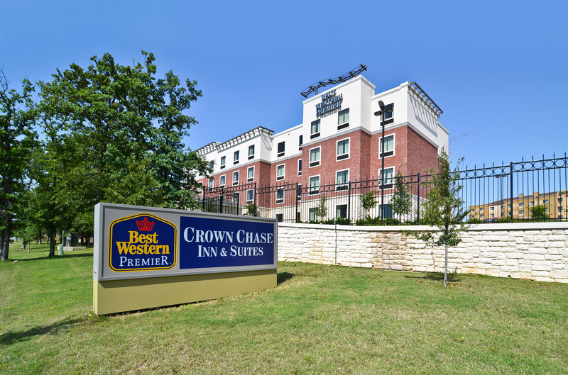 Best Western Premier Crown Chase Inn & Suites - Denton Texas