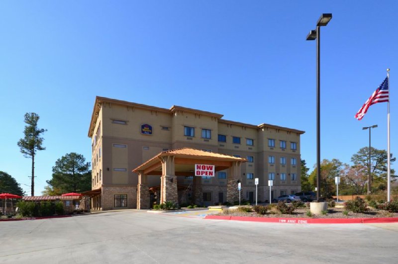 Best Western Plus Classic Inn & Suites - Center Texas