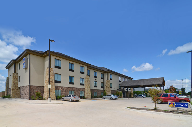 Best Western Plus Emory At Lake Fork Inn & Suites - Emory Texas