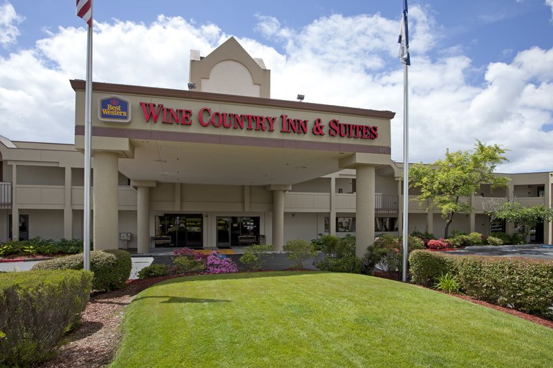 Best Western Plus Wine Country Inn & Suites - Santa Rosa California
