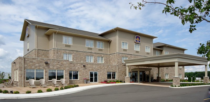 Best Western Plus Walkerton East Ridge Hotel - Walkerton Ontario