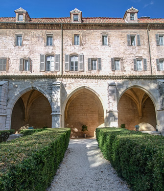 Hotel Le Couvent Royal - Saint-Maximin France